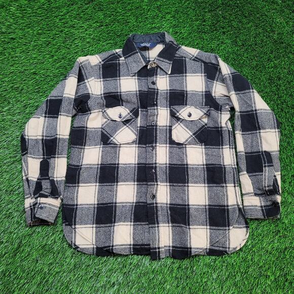 VTG 90s Woolrich Buffalo Plaid Shirt Mens S Made in USA Heavyweight Flannel - Picture 1 of 9